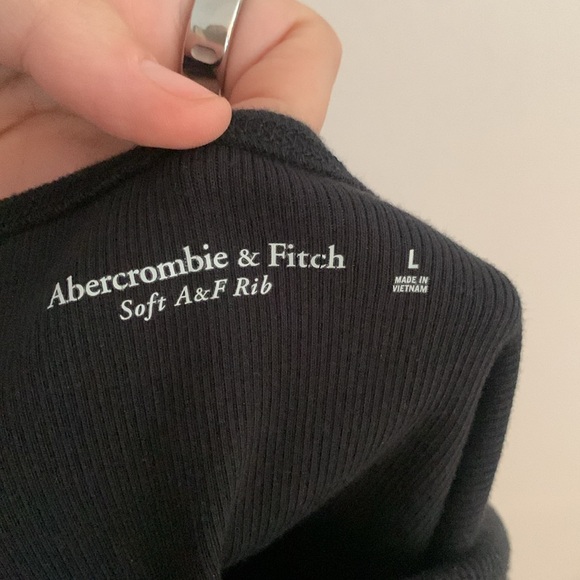 [L] NWT A&F off the shoulder top - Picture 3 of 7